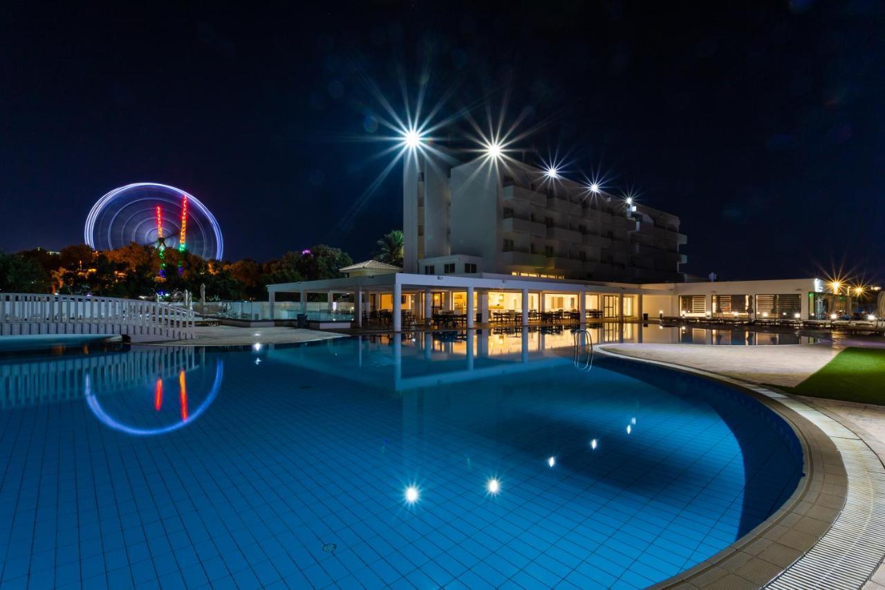 Piere - Anne Beach Hotel ไอยานาปา ภายนอก รูปภาพ