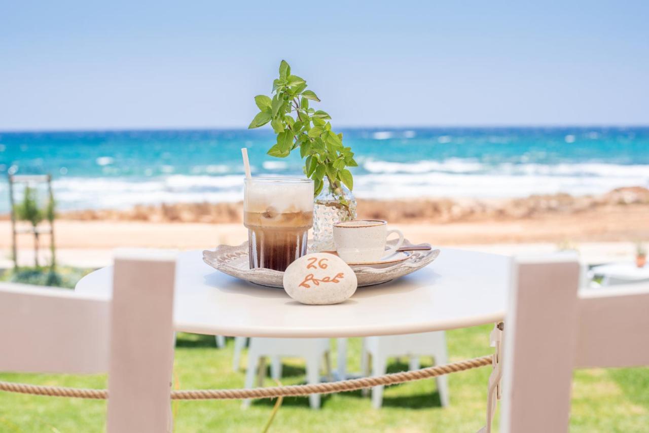 Piere - Anne Beach Hotel ไอยานาปา ภายนอก รูปภาพ