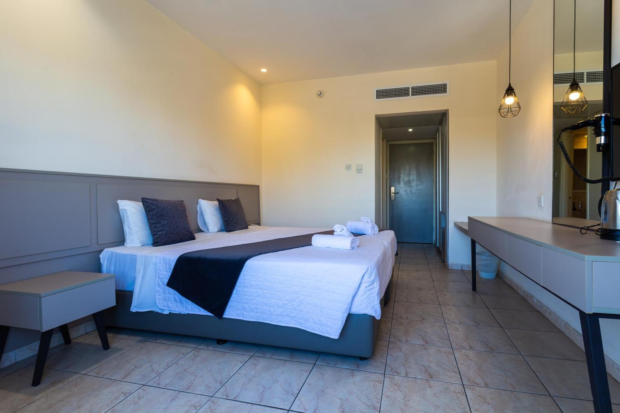 Piere - Anne Beach Hotel ไอยานาปา ภายนอก รูปภาพ