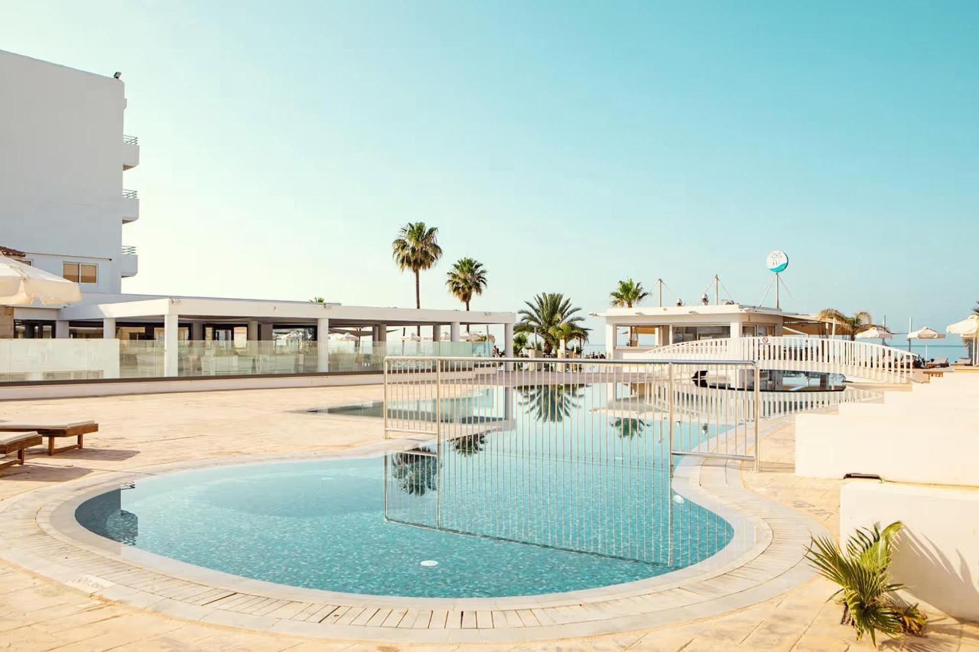 Piere - Anne Beach Hotel ไอยานาปา ภายนอก รูปภาพ