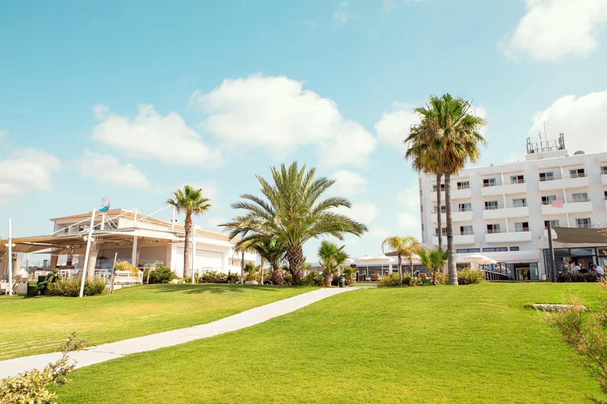 Piere - Anne Beach Hotel ไอยานาปา ภายนอก รูปภาพ