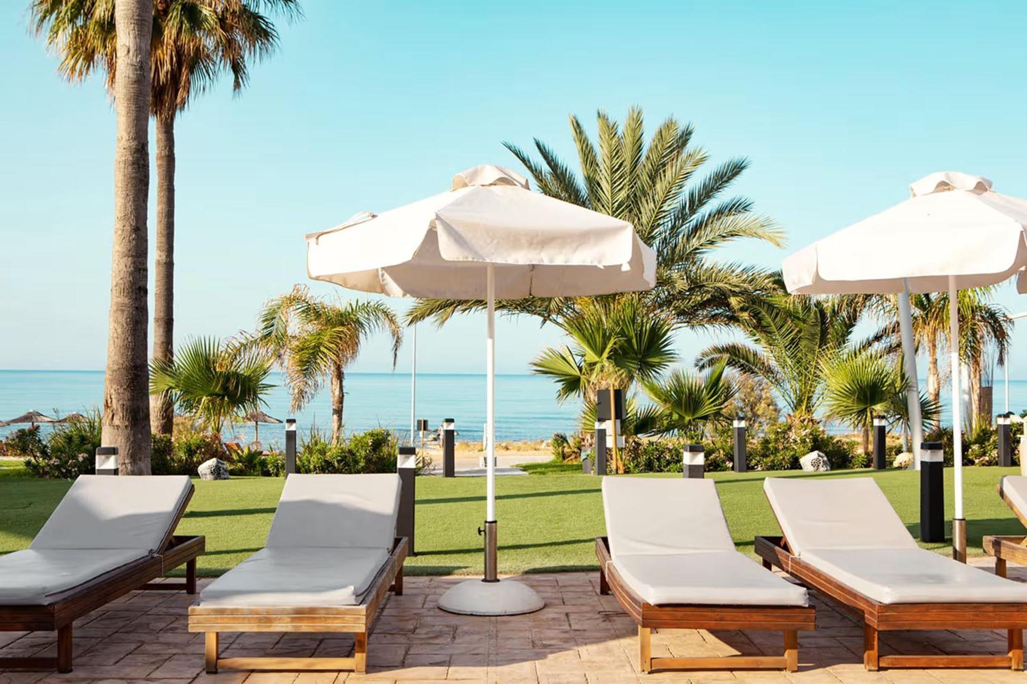 Piere - Anne Beach Hotel ไอยานาปา ภายนอก รูปภาพ